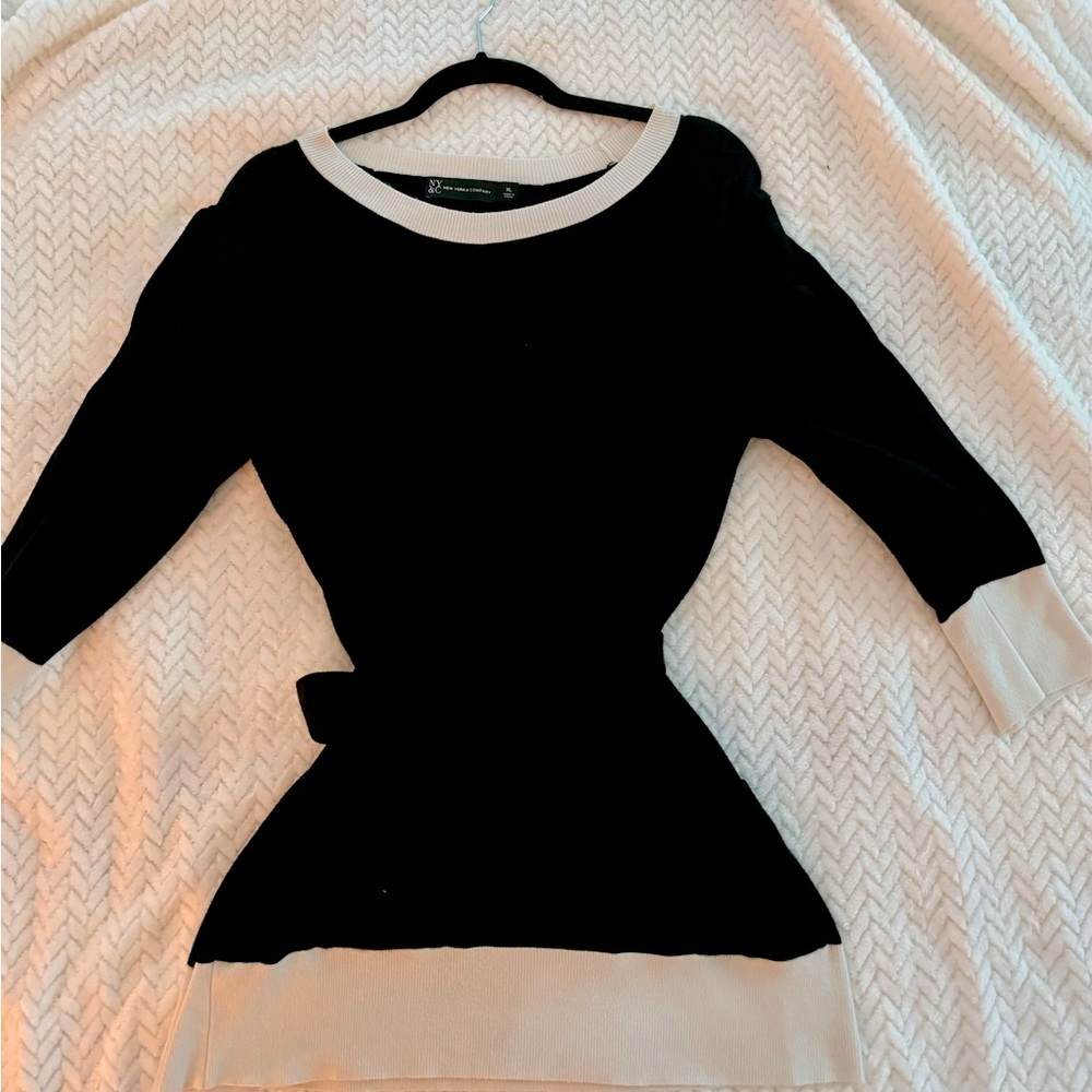 Flattering Tunic black sleeve sweater with belt